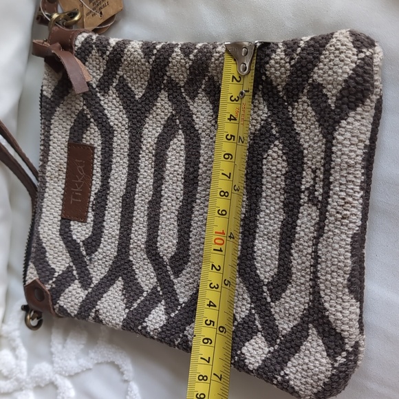 TIKKA Art Studio Company Hand Blocked Cotton/Leather Dhurrie Crossbody Bag NWT - Picture 10 of 16